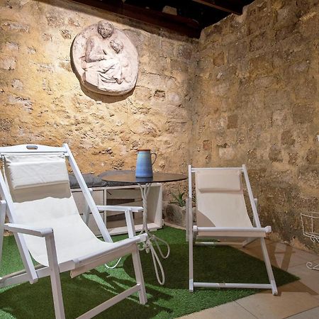 Old Town Corner Luxury Studios Rhodes City Exteriör bild