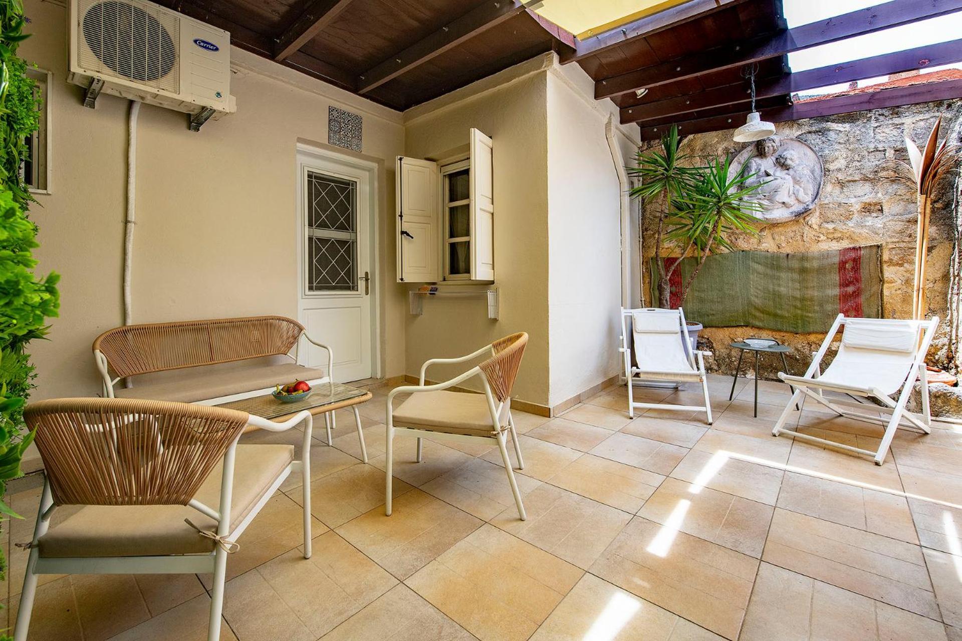 Old Town Corner Luxury Studios Rhodes City Exteriör bild