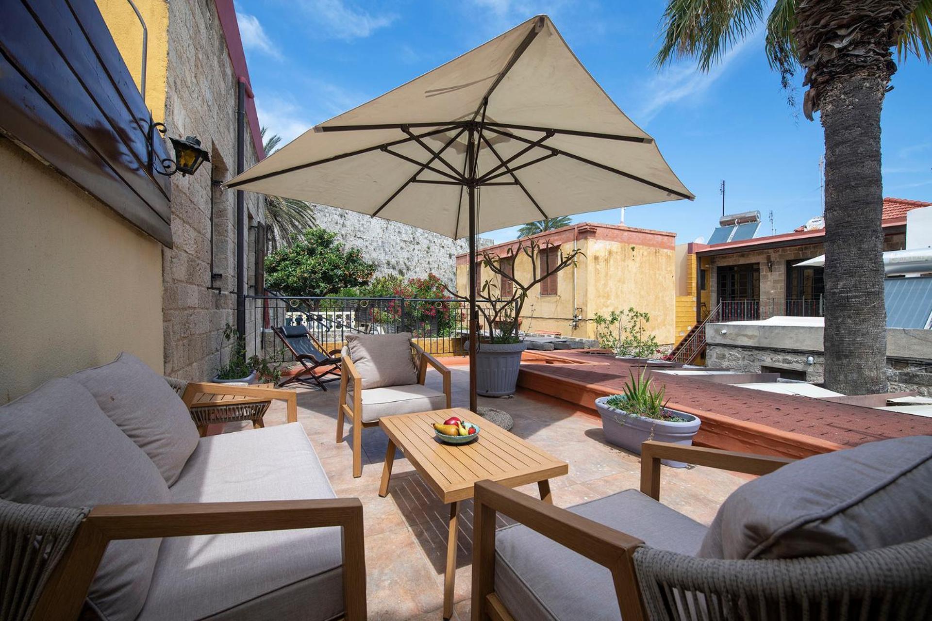Old Town Corner Luxury Studios Rhodes City Exteriör bild